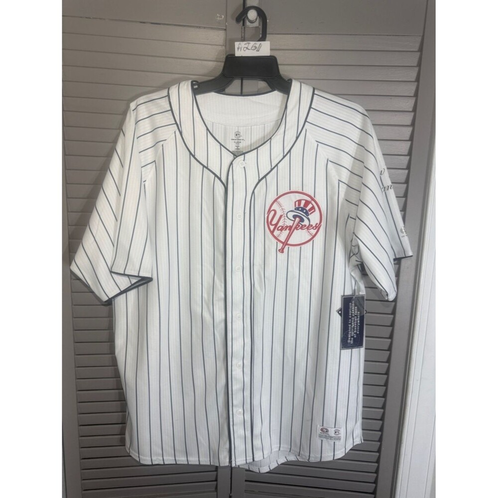 Men’s White Pinstripe Yankees Button-Up Jersey